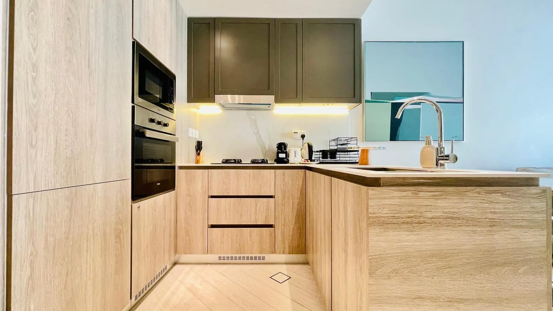 דובאי Brand New Luxury 1 Bedroom Apartment איחוד האמירויות הערביות
