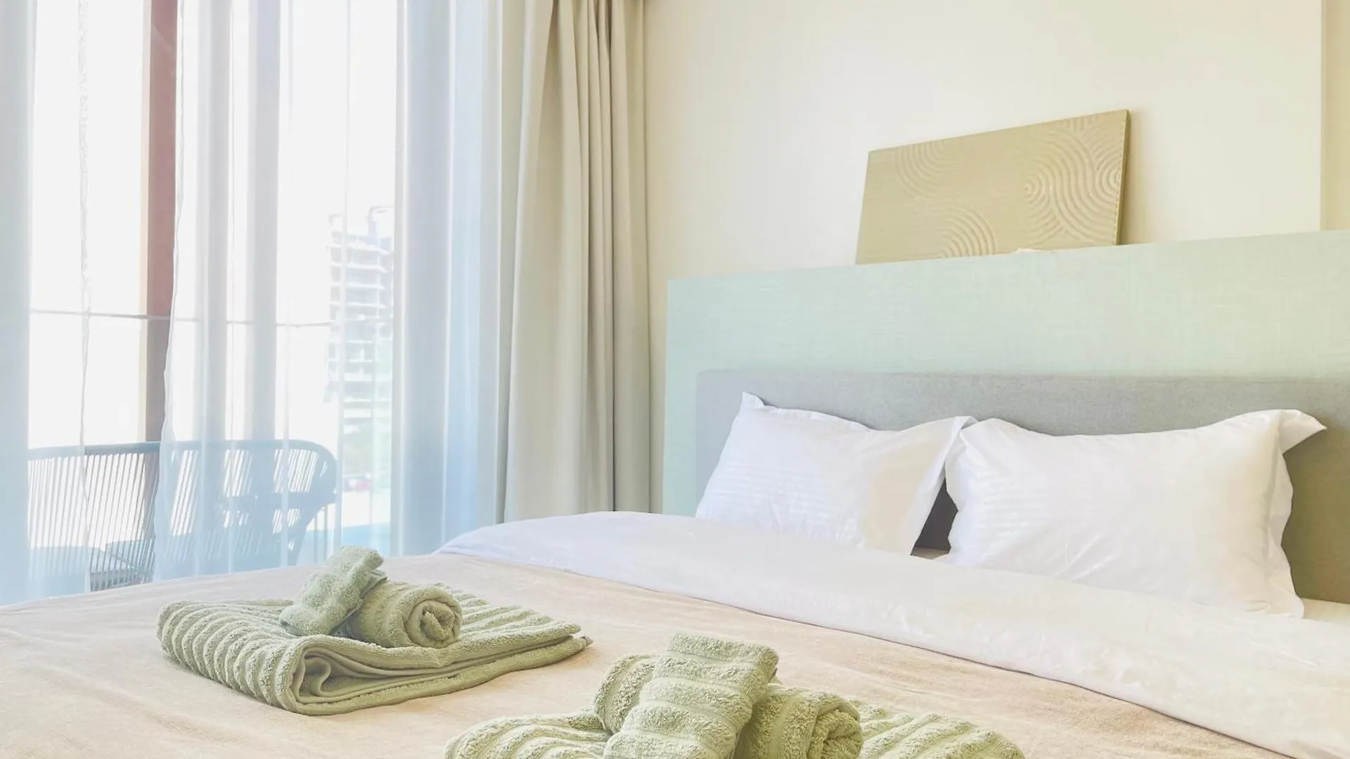 דובאי Brand New Luxury 1 Bedroom Apartment